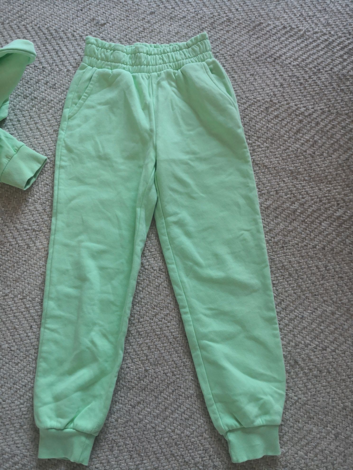 Dres dla dziecka rozm 140/146