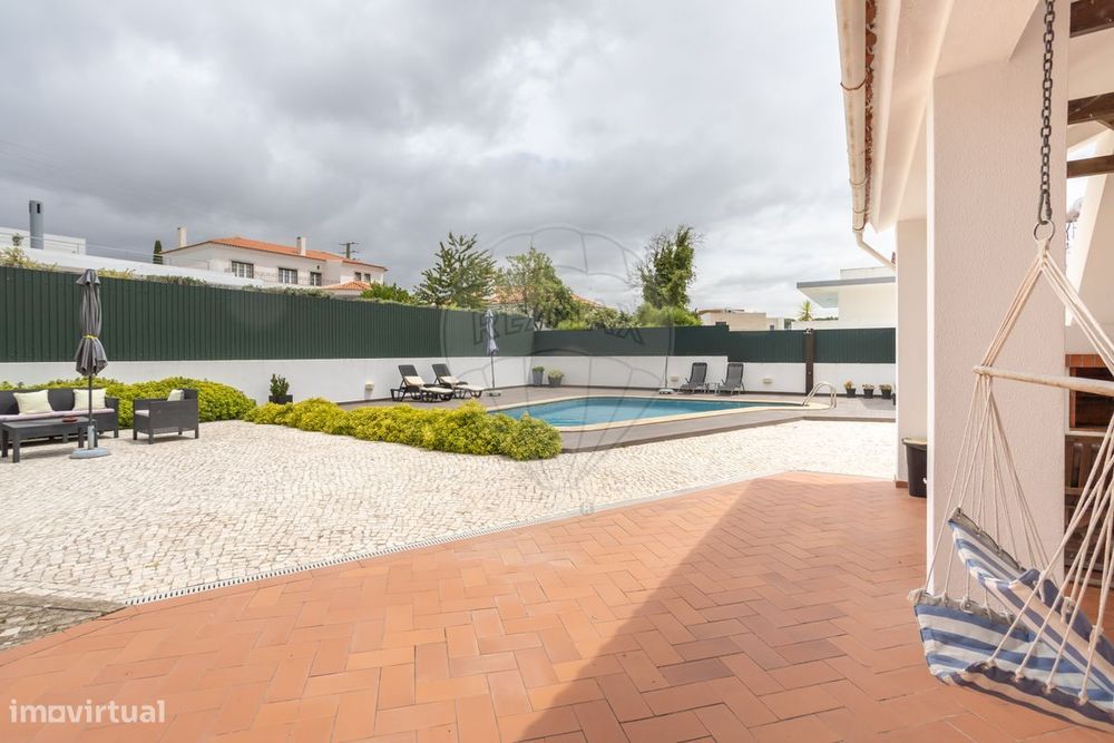 Moradia T5 para venda