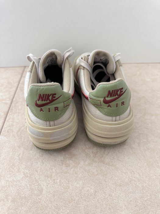 Кросівкі жіночі, шкіряні  розмір 35,5 (22 см)