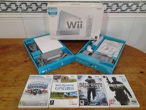 Consola Nintendo Wii com caixa  + 4 Jogos (OPORTUNIDADE!)