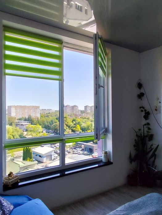 Подобово від власника студія.