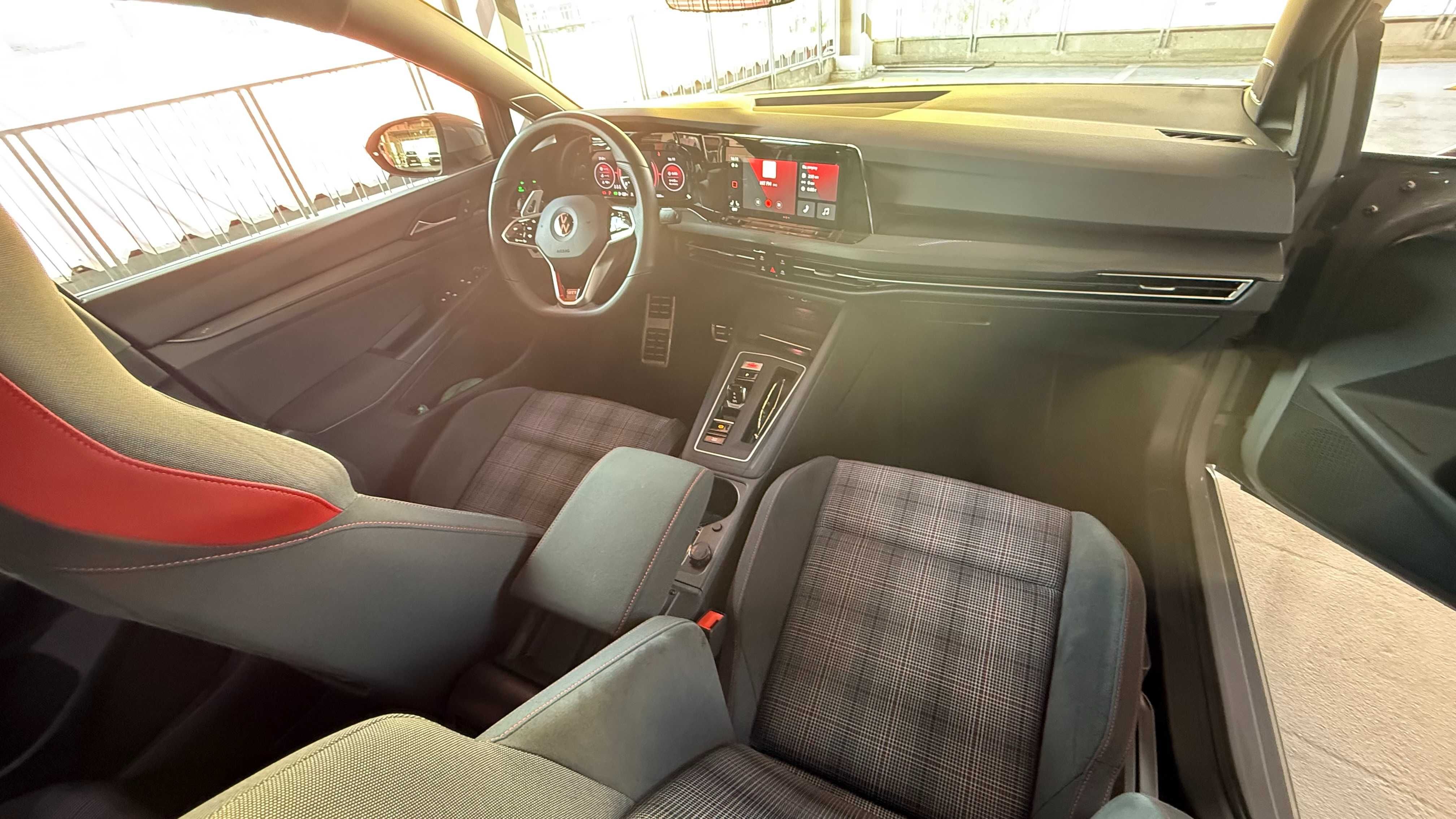 Запах та стан нового авто! VOLKSWAGEN Golf GTI 8. 18223 км.