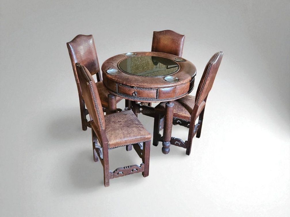 Mesa de jogo em pele com cadeiras
