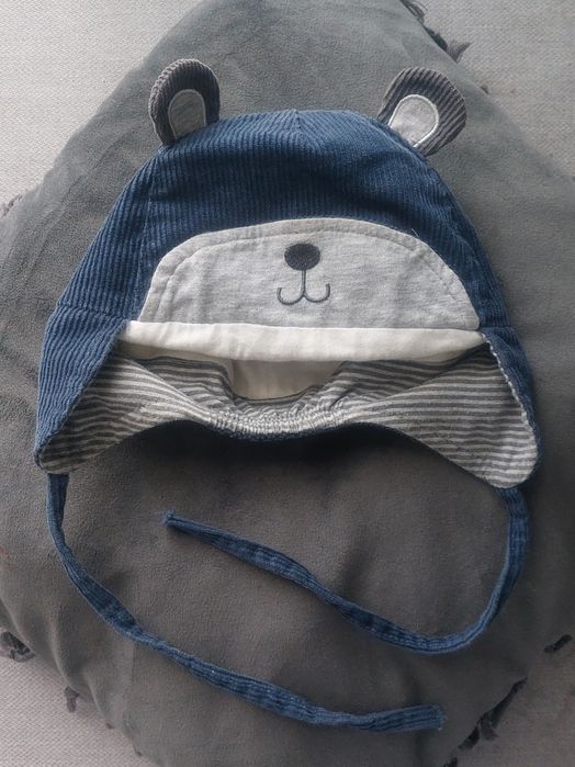 Czapka wiosenna r. 44/46 cm wiązana