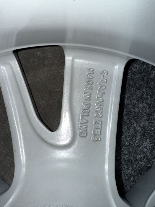 Диски R16 5/112 Audi A6 A4 A3 A5 Skod Octavia A7 A8 VW Golf Passat B8