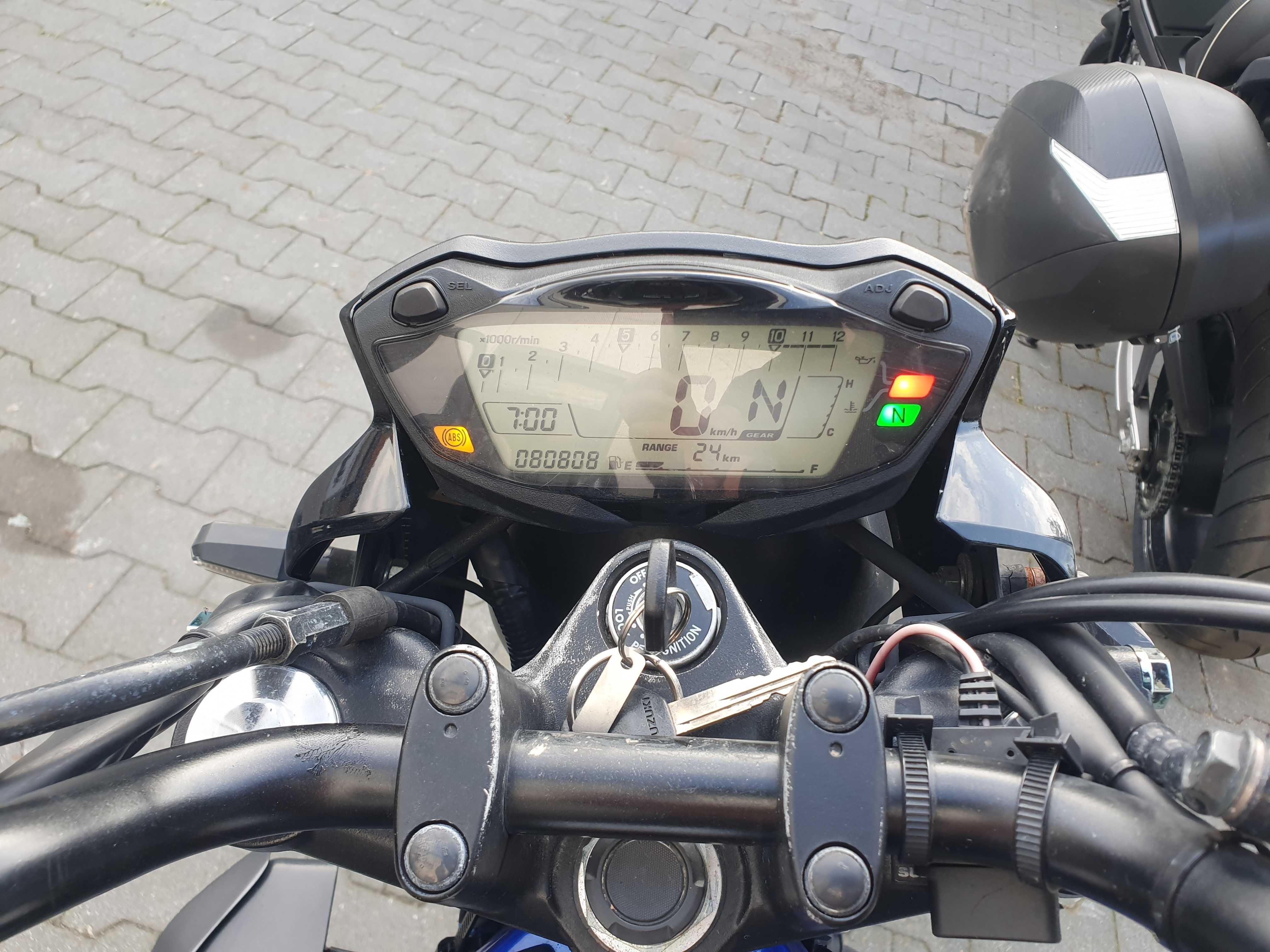 SUZUKI SV 650  SV650