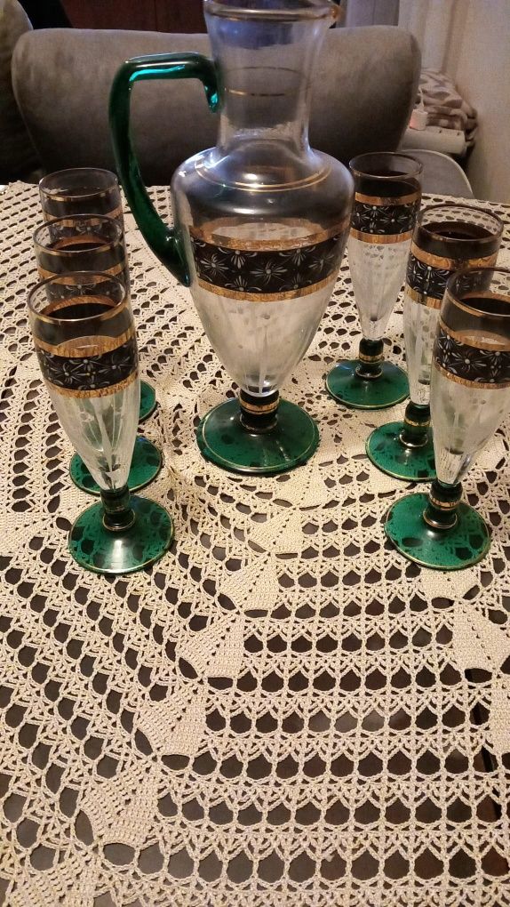 6 copos de champanhe e jarro
