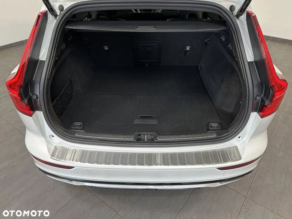 Volvo V60 F-VAT 23% T6 Recharge R-Design 251 KM AWD Totalny Full 1 Właściciel