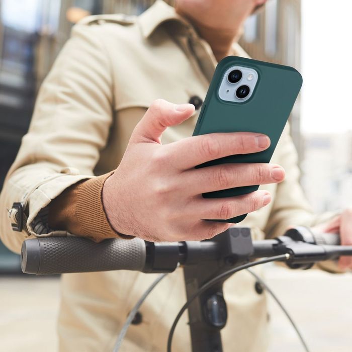 Futerał MATT do IPHONE 15 ciemnozielony