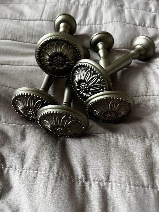 Rozety do zasłon. Szampanskie złoto. Metal