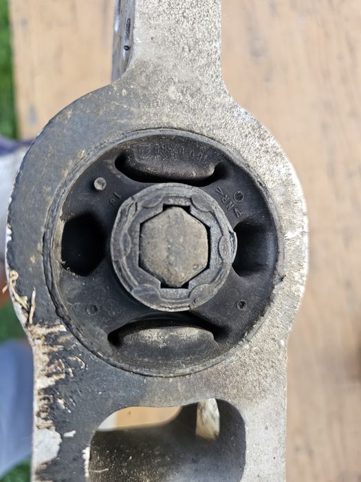Wahacz wahacze przednie przód prawy lewy Volkswagen Passat B6 komplet