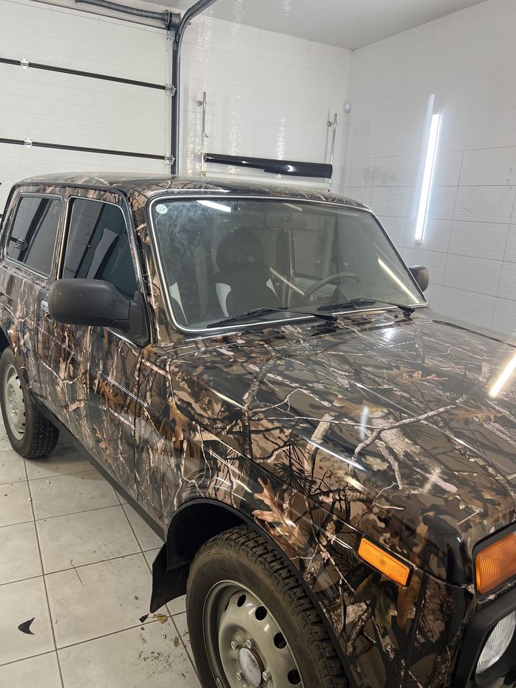 Антигравійний захист авто. Поклейка плівки. Тонировка. Тонування.