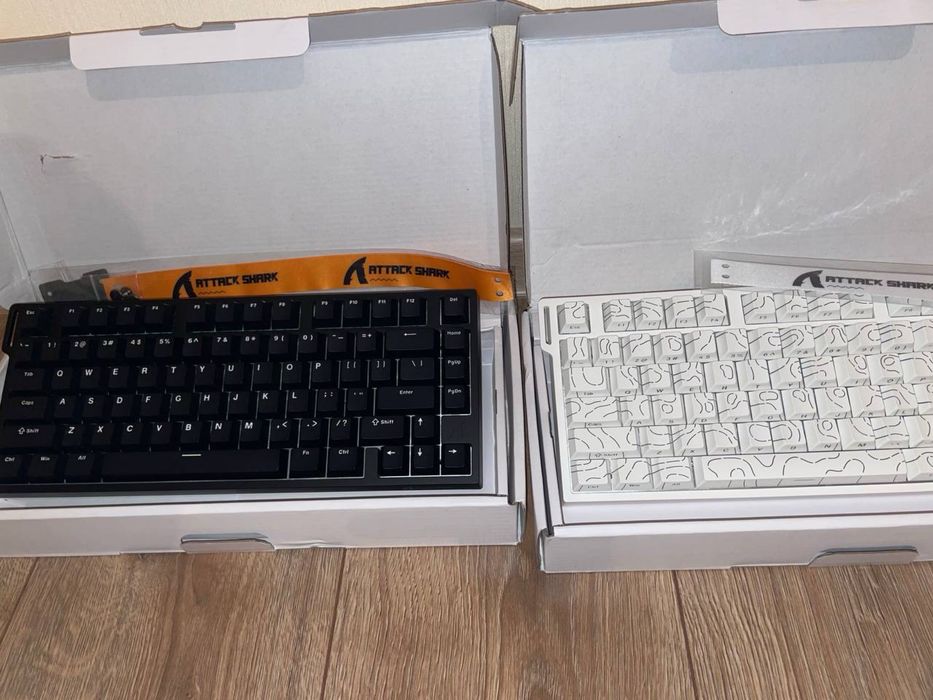 Attack shark r82 !NEW! магнітна клавіатура в 2 кольорах