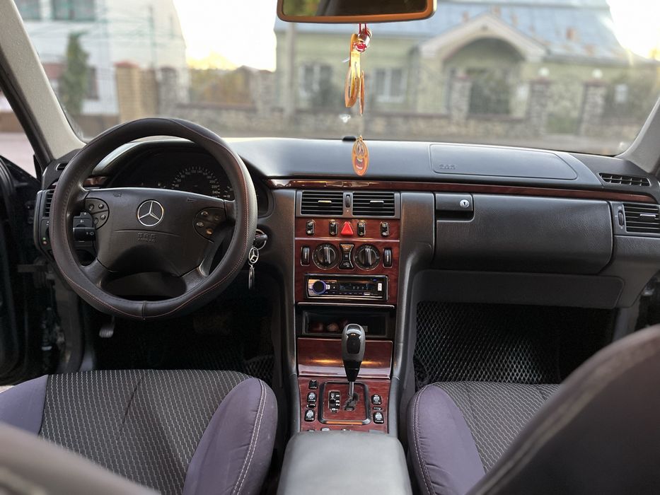 Мерседес не дорого