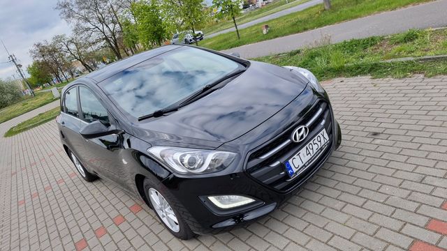 Hyundai i30 1.6 crdi 110km lift led idealny stan fv 23%