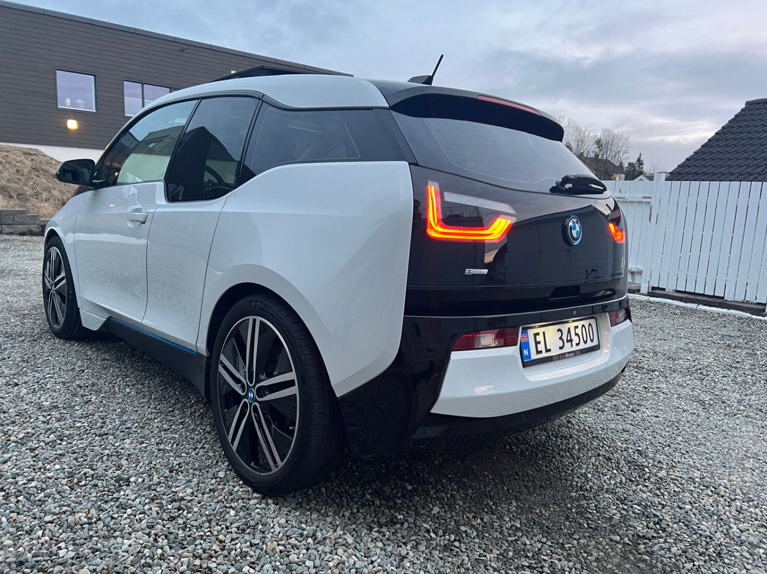 BMW i3 Fully Charged