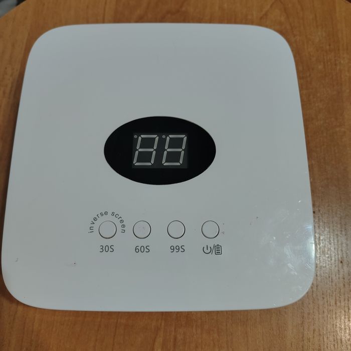 Бездротова LED/UF лампа для нігтів