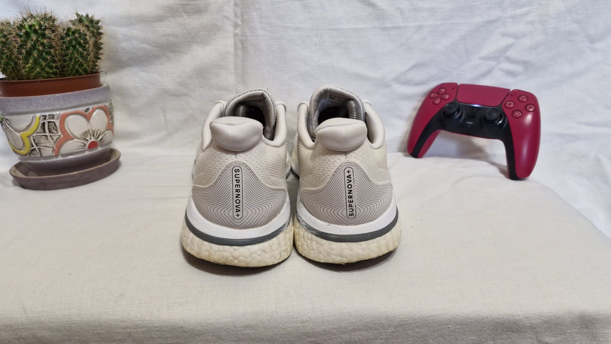 Чоловічі кросівки Adidas Supernova+.Розмір 44.5