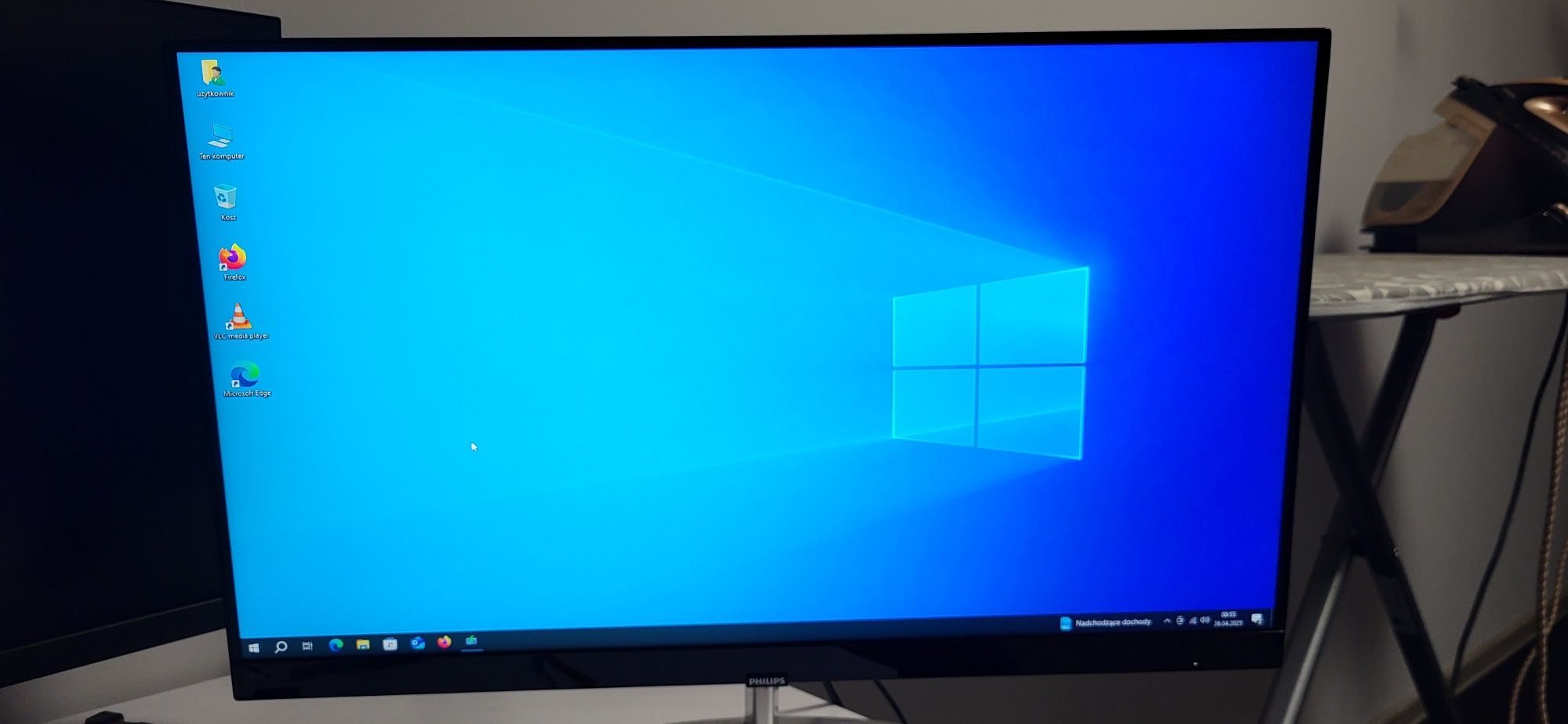 Zestaw komputer Intel i3 128gb SSD 1Tb HDD  8Gb RAM monitor '24 WIN10