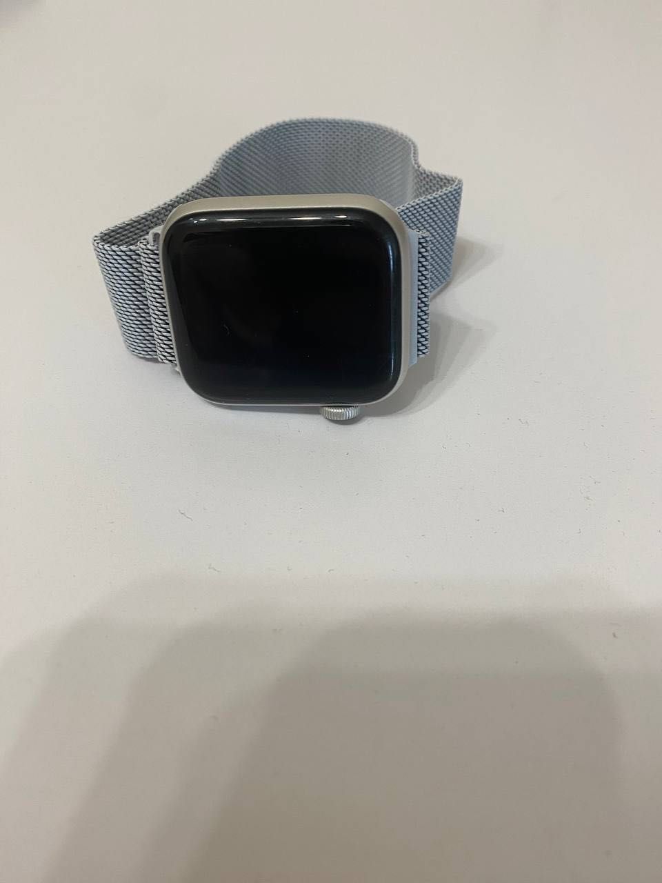 Apple WATCH Series 6 40mm Silver Aluminium Case with White