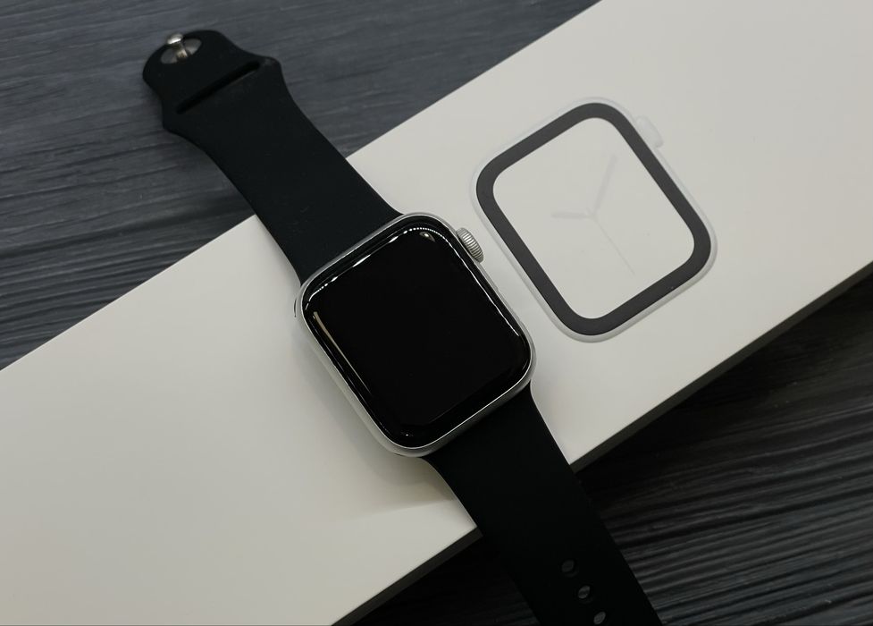 Apple Watch Series 4 40mm Silver Магазин Гарантія
