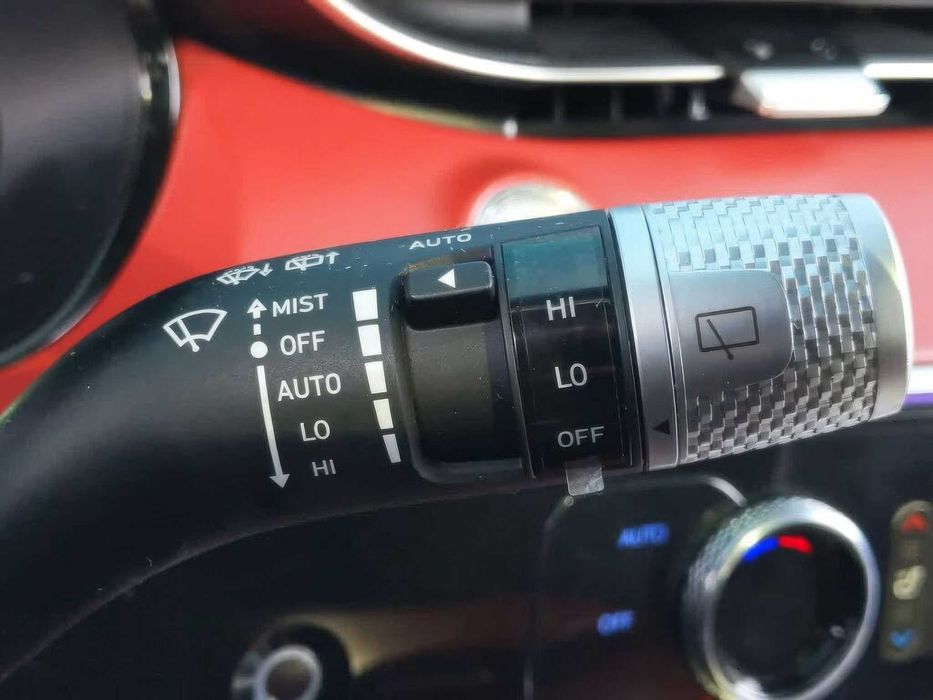 Genesis GV70 Sport      2022