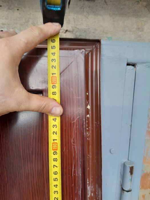 Двері вхідні (квартирні)