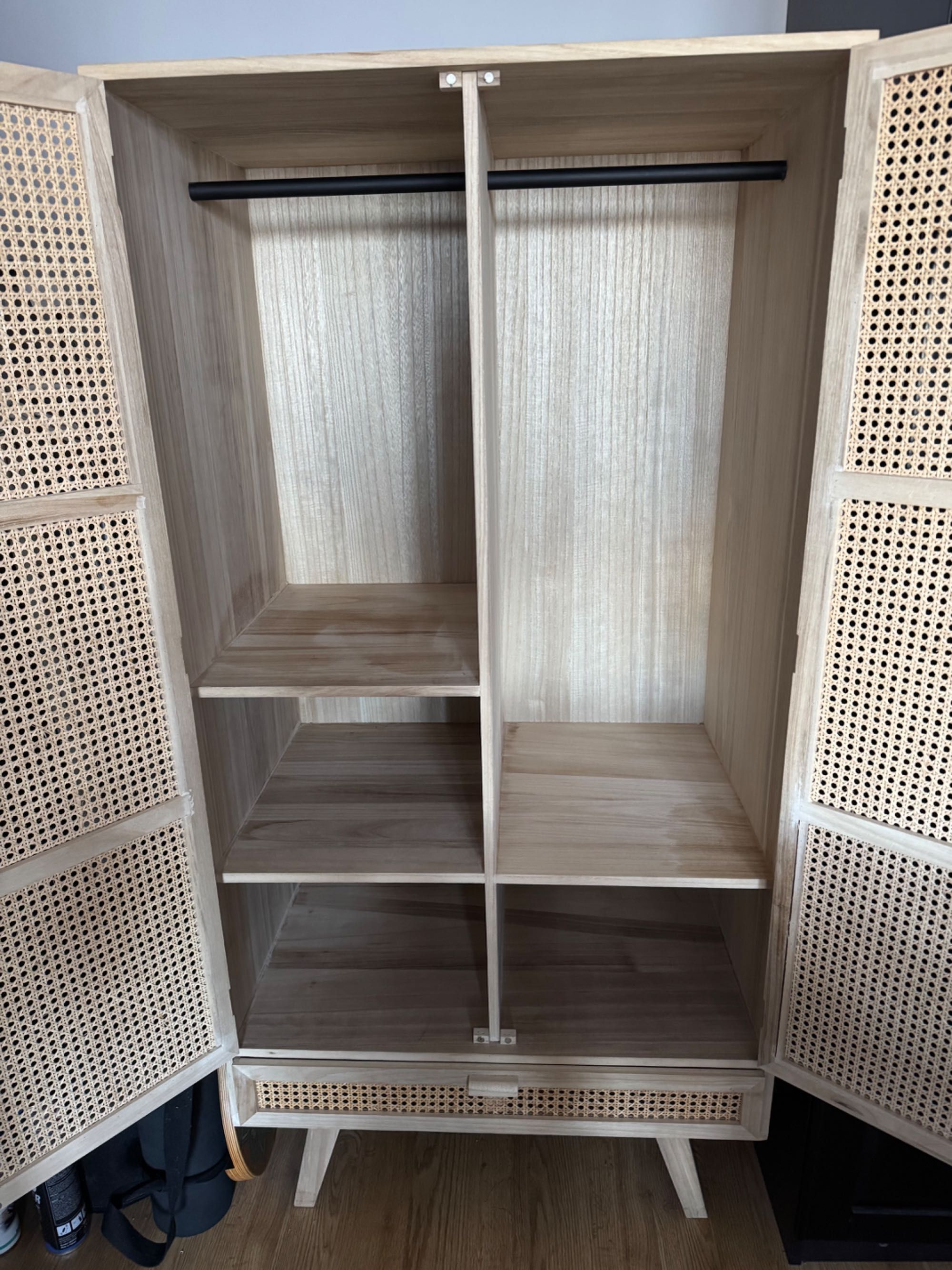 Drewniana Szafa z Szufladą – Ralik Design, Madera SKLUM