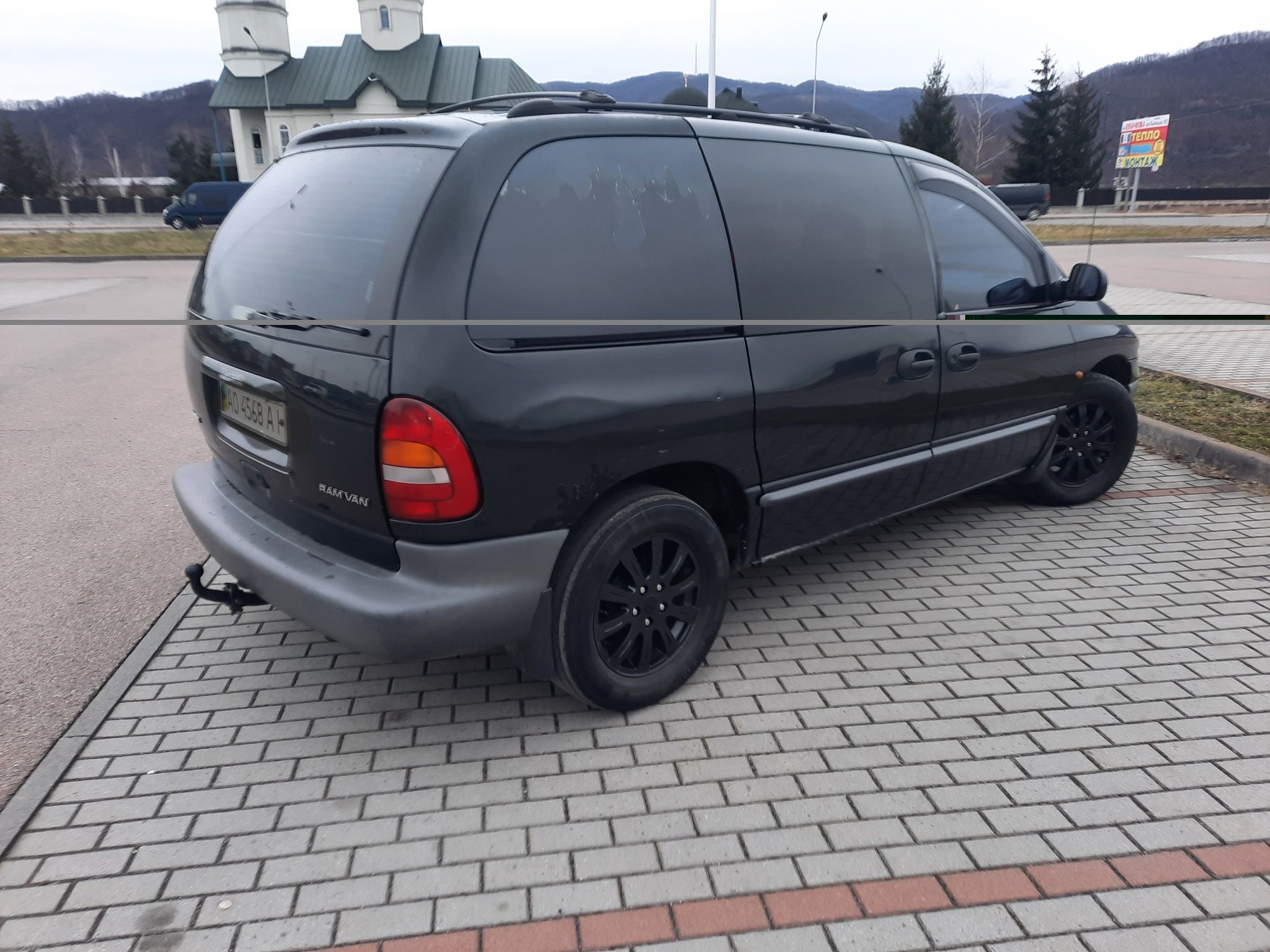 Продам Dodge RAM VAN 2.5 TD