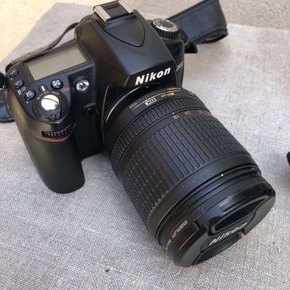 Nikon D90 фотоаппарат