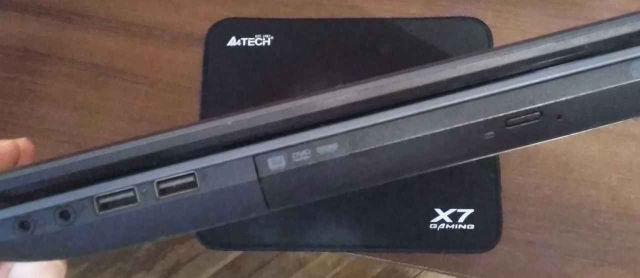 Ноутбук Acer Aspire 7250 (AAB70)
