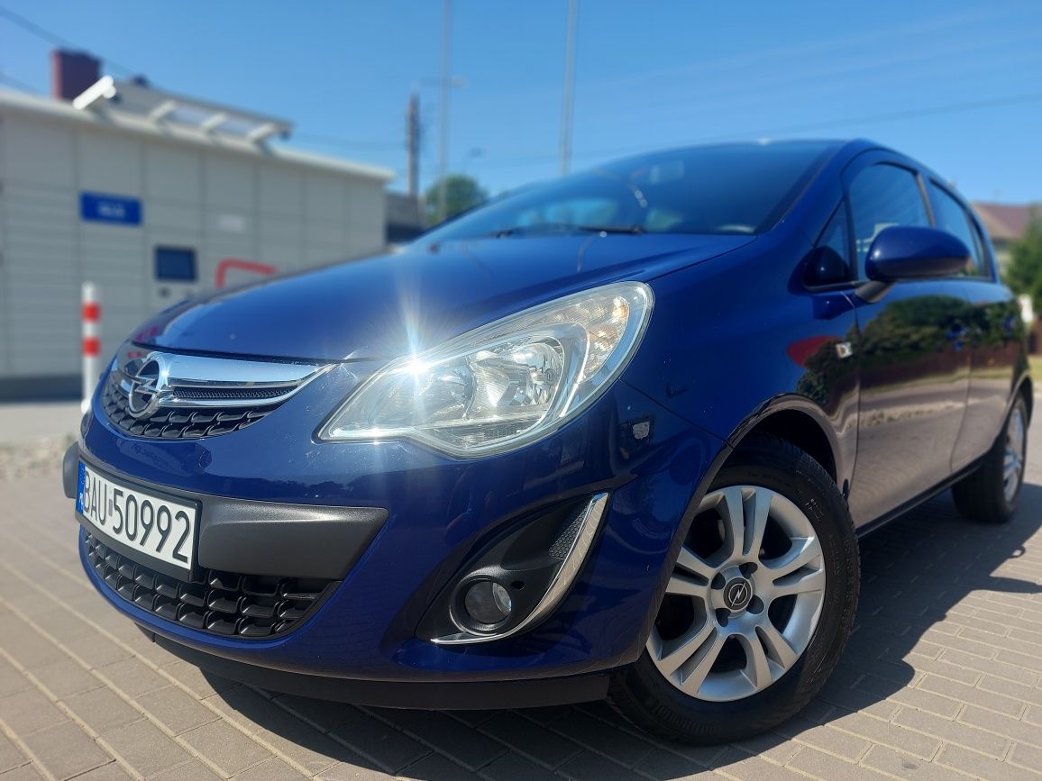 Ładny Opel CORSA D * Niski Przebieg * Uchwyt Na Rowery * 1.4 Benzyna