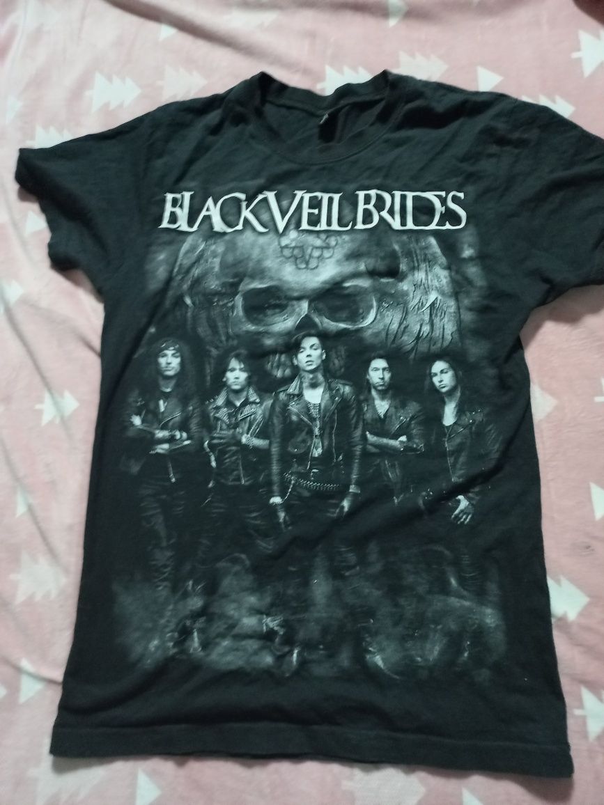 мерч групи 《Black veil brides》