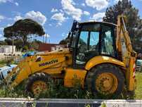 Retroescavadora KOMATSU WB93R — Fiável, Potente e Pronta a Trabalhar!