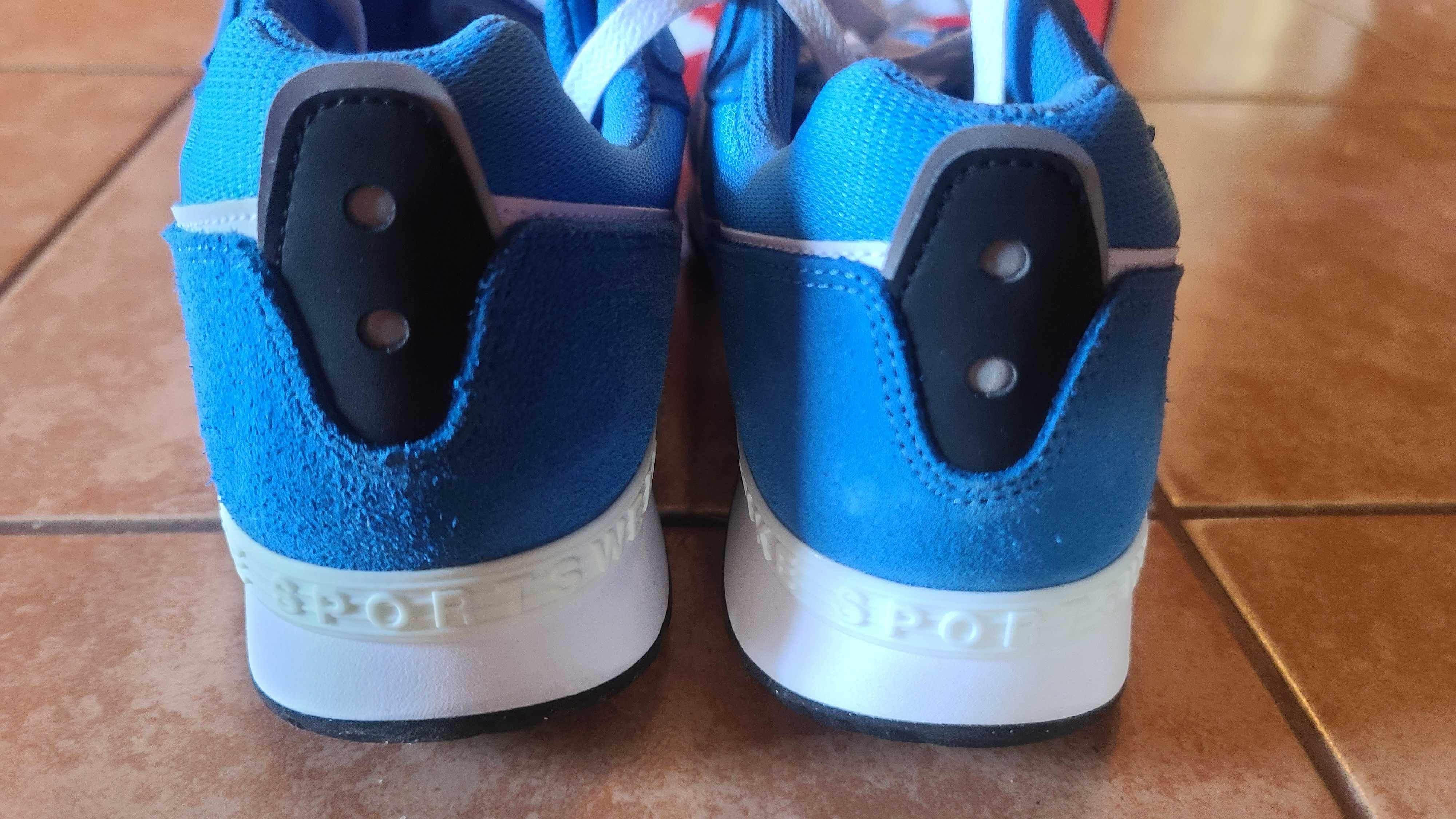 Кросівки Nike(original) натур. шкіра р. 44,5 уст. 29 см сині Індонезія