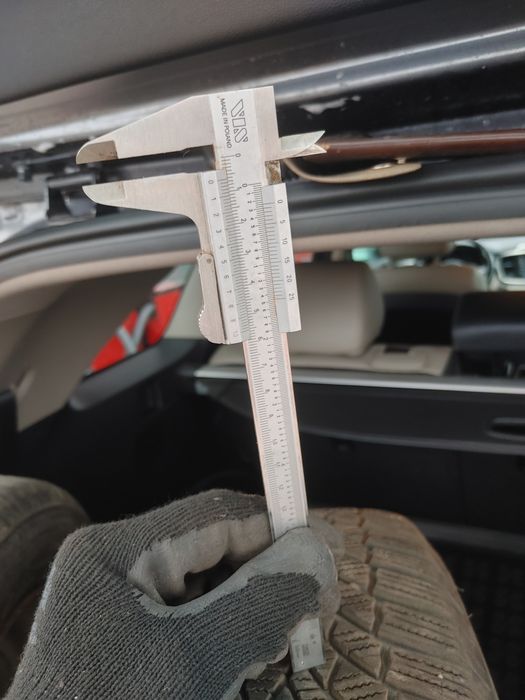 Opony zimowe Bridgestone z felgami 195/65/15