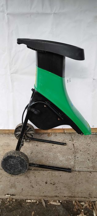 Rozdrabniacz rębak do gałęzi  Rok Gwarancji + przedłużacz