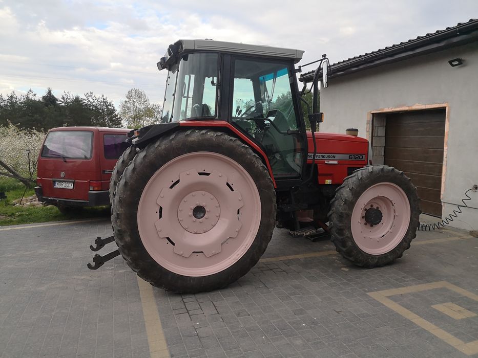 Sprzedam całe koła w rozmiarze, przód 270 / 95 r36 i tył 300 / 95 r52