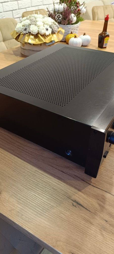 Accuphase E 206 piękny wzmacniacz