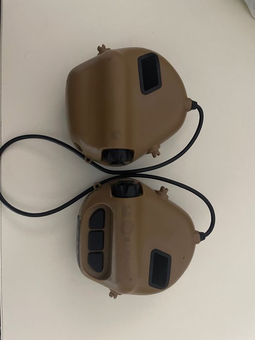 Активні тактичні навушники