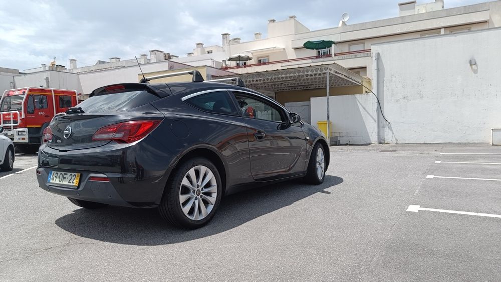 Opel Astra GTC 1.7 CDTI 130cv