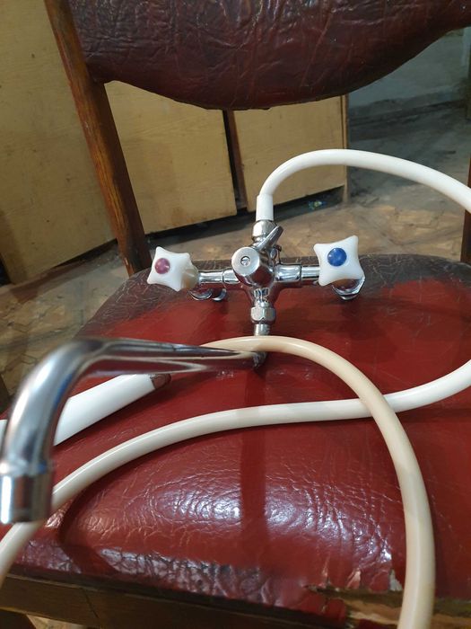 Змішувач настінний з душом (латуний) в-во Суми (Україна)