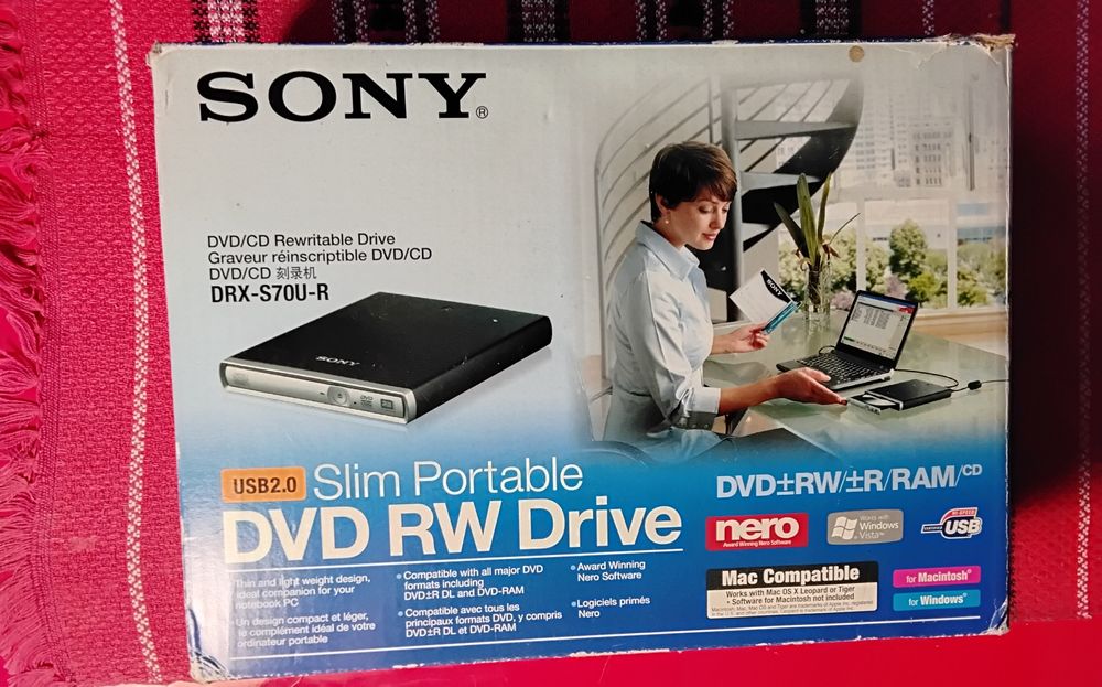 Sony DRX-S7OU-R DVD RW slim portabil