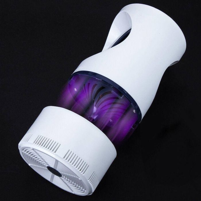 Лампа-пастка для комарів та комах.