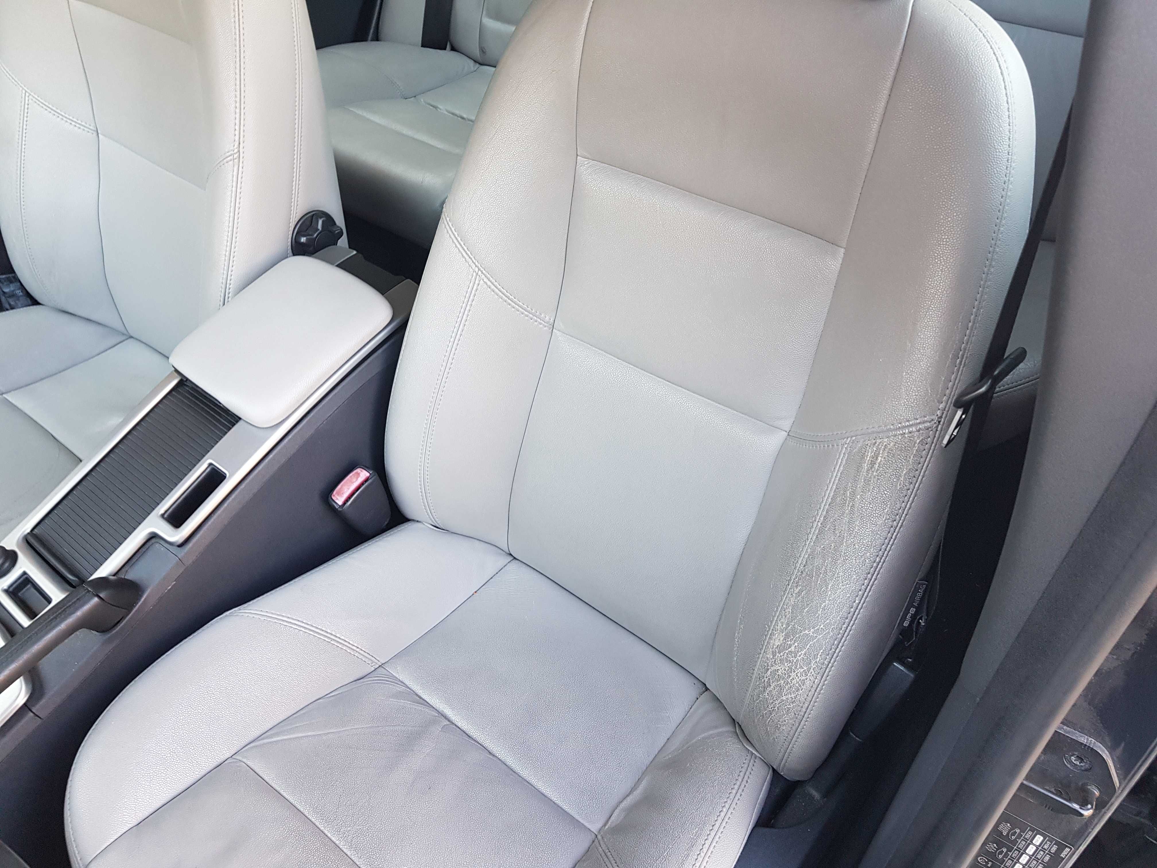 VOLVO V50 Fotele Boczki Kanapa Skóra Tapicerka KOMPLET CZĘŚCI RADOM