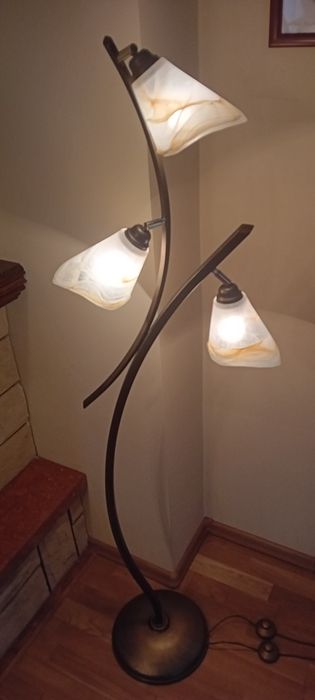 Lampa stojąca pokojowa