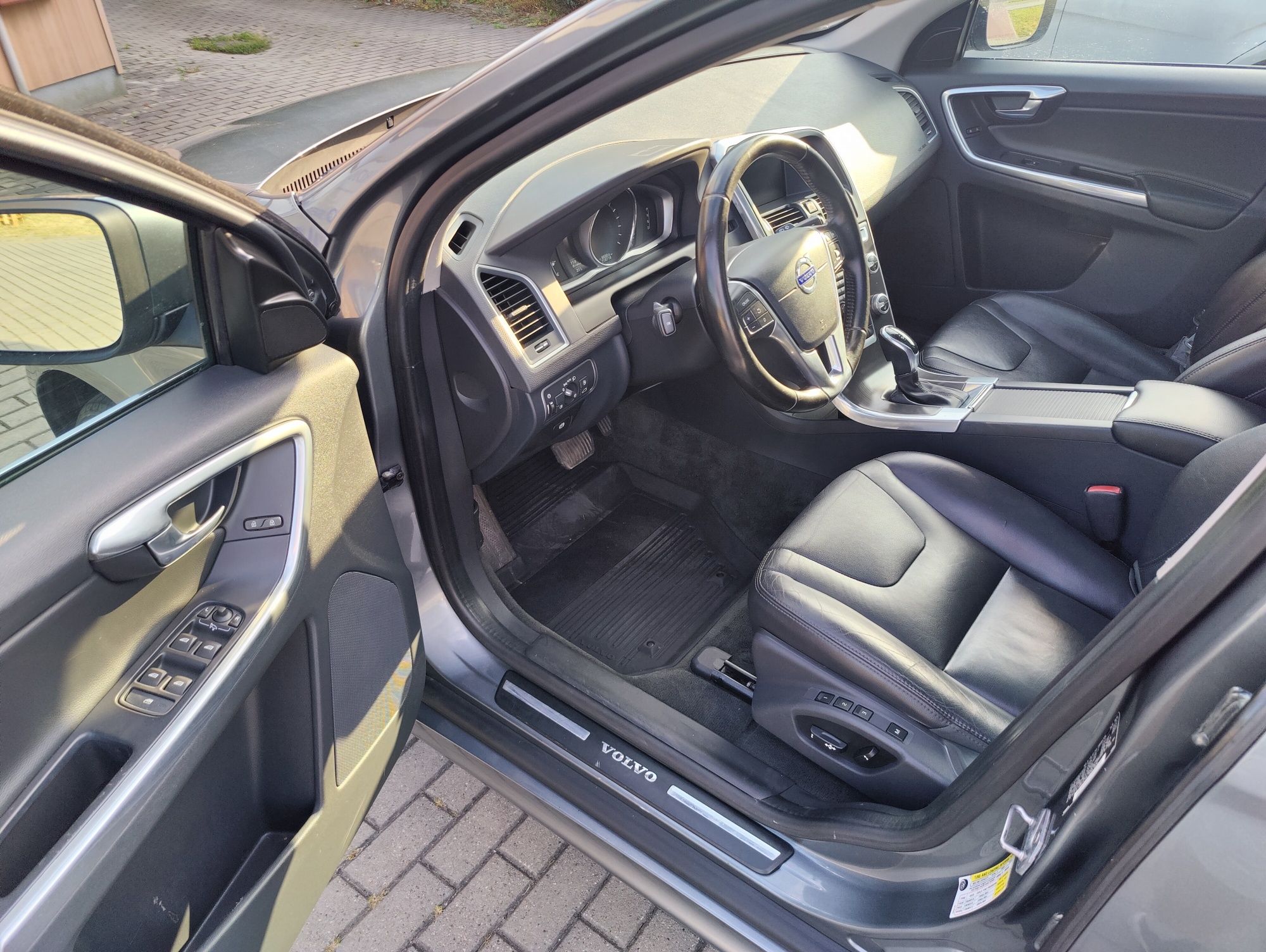 Volvo Xc60 Lift 3.0T 304KM*AWD 4x4*Automat*Bogata Wersja*I rej. 2016*