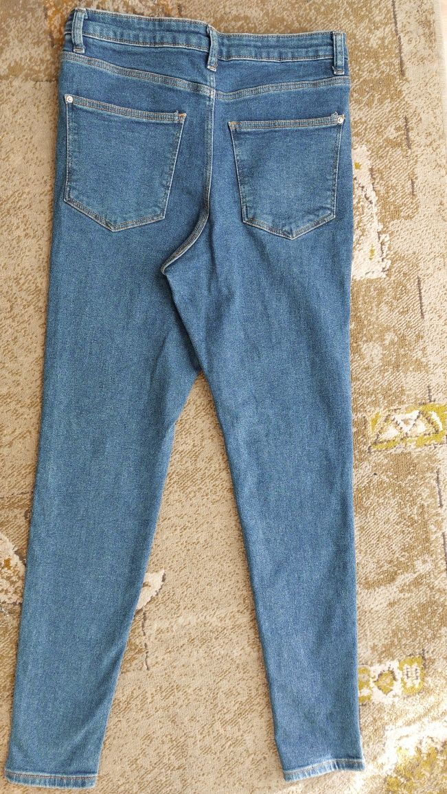 Spodnie, jeansy Cropp 38