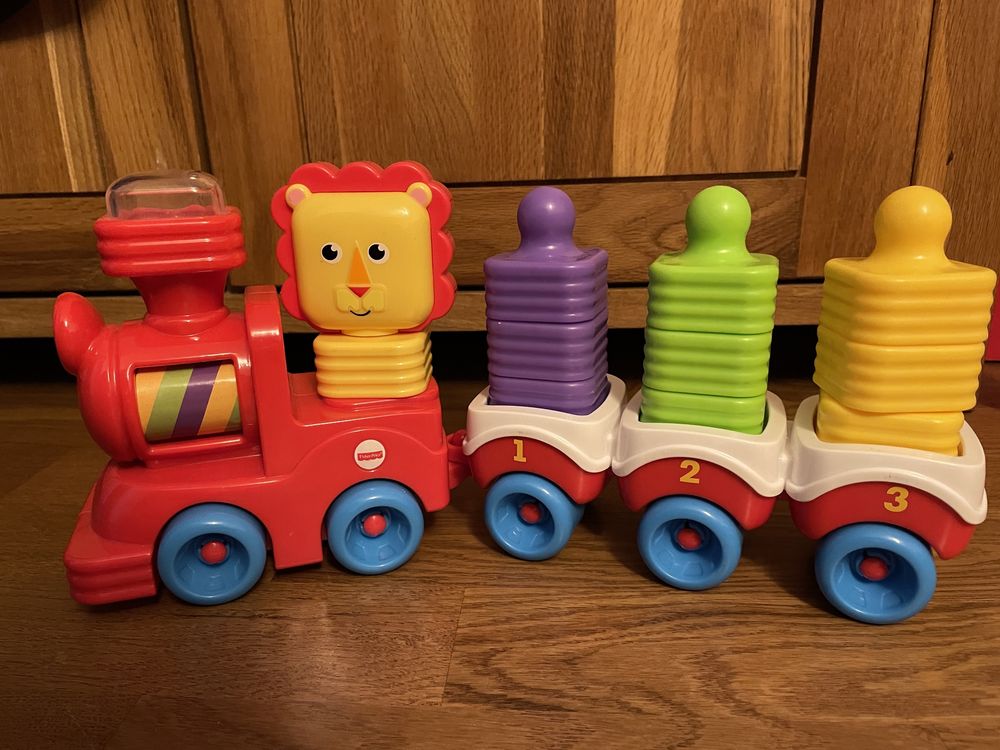 Fisher Price pociag lew lwi do ukladania