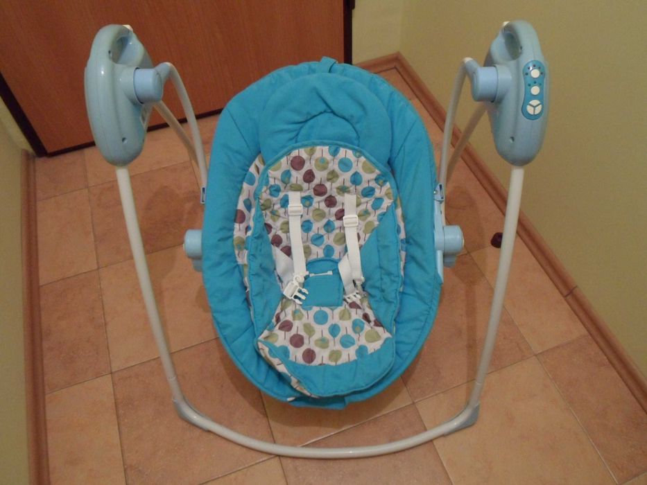 Huśtawka , leżaczek Baby Mix .